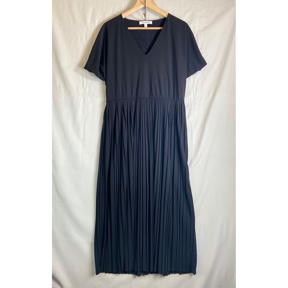 MaxMara Leisure Black Pleated V-Neck Midi Dress XL Short Sleeve Minimalist